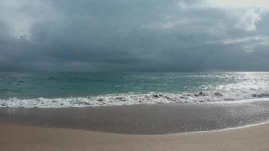 Beach waves at Boynton Beach