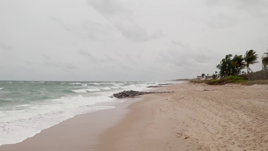 Beach Waves Crashing