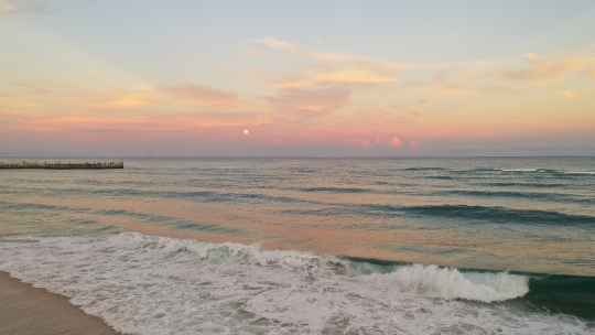 Beach waves crashing