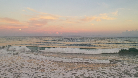 Beach waves crashing