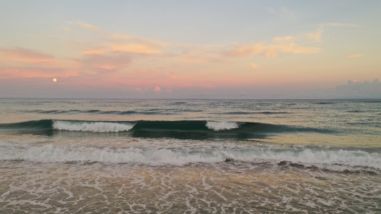 Beach waves crashing